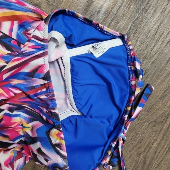 Becca by R Virtue Aura halter v hem tankini size M - Picture 7 of 7